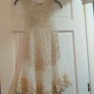Boho lace and tulle tunic top